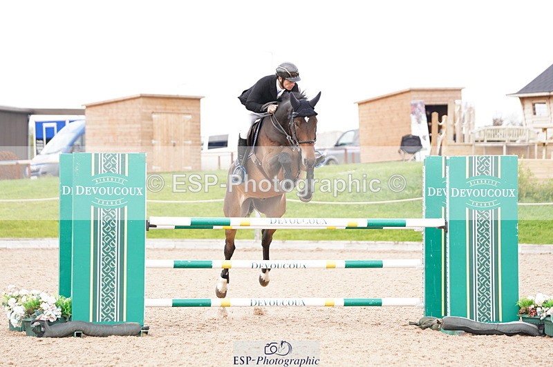 241004A-143300-00741 - Fri 04 Snr Fox & 1.20m Open