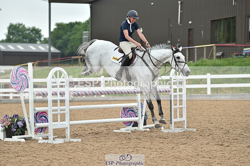 230611A-121228-05427 - Cls 34 1.05m Amateur Qualifier