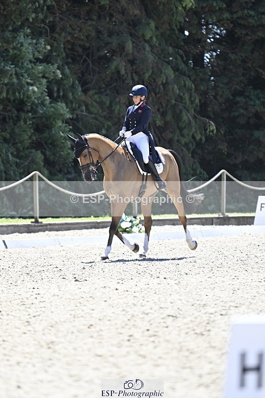 250522A-120026-03326 - B-321-Laura.Collett-BALANCERO