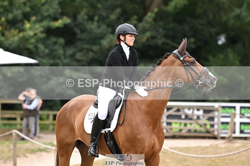 250808A-102431-00107 - 046-Alice.De.Soer-Lauretta.S