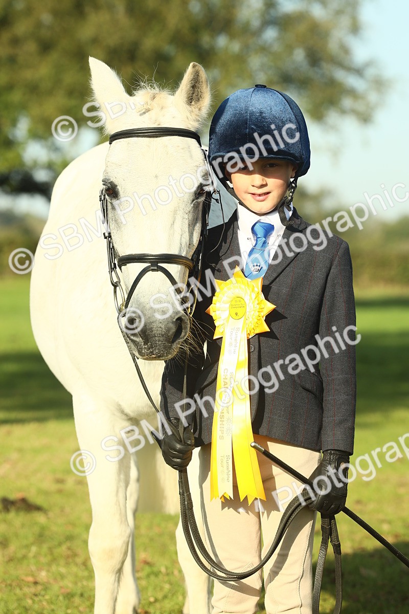SBM_58507 - S37 - Starters In Hand Showing