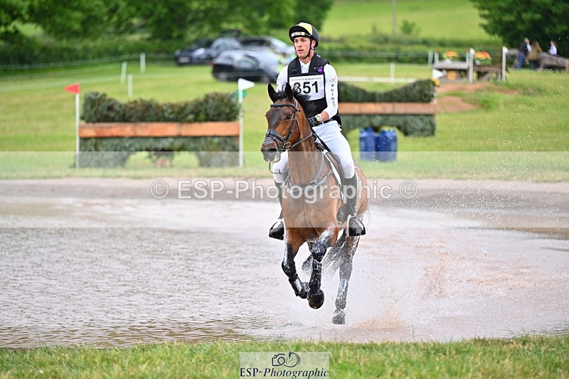 250524A-124607-10683 - B-351-Will.Rawlin-MACKENZY