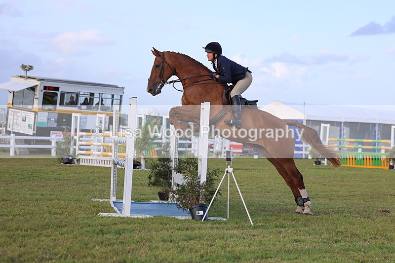 3E7A4993 - Class C1: Showjumping Senior Newcomers/1.10m open
