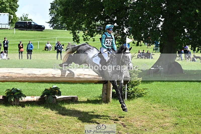 240526-121642-21903 - 529-SBH_BIG_WALL-Izzy_Taylor