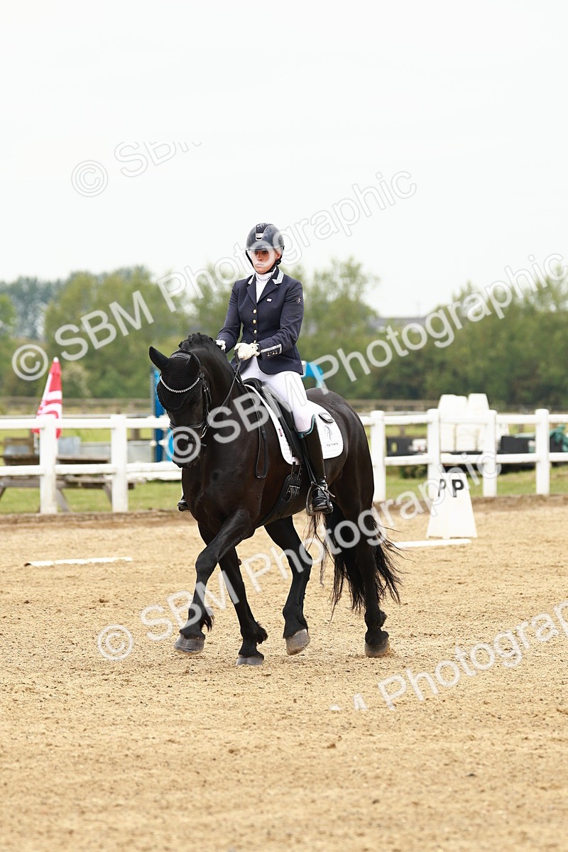 SBM_000982 - Class 6 - Novice 4