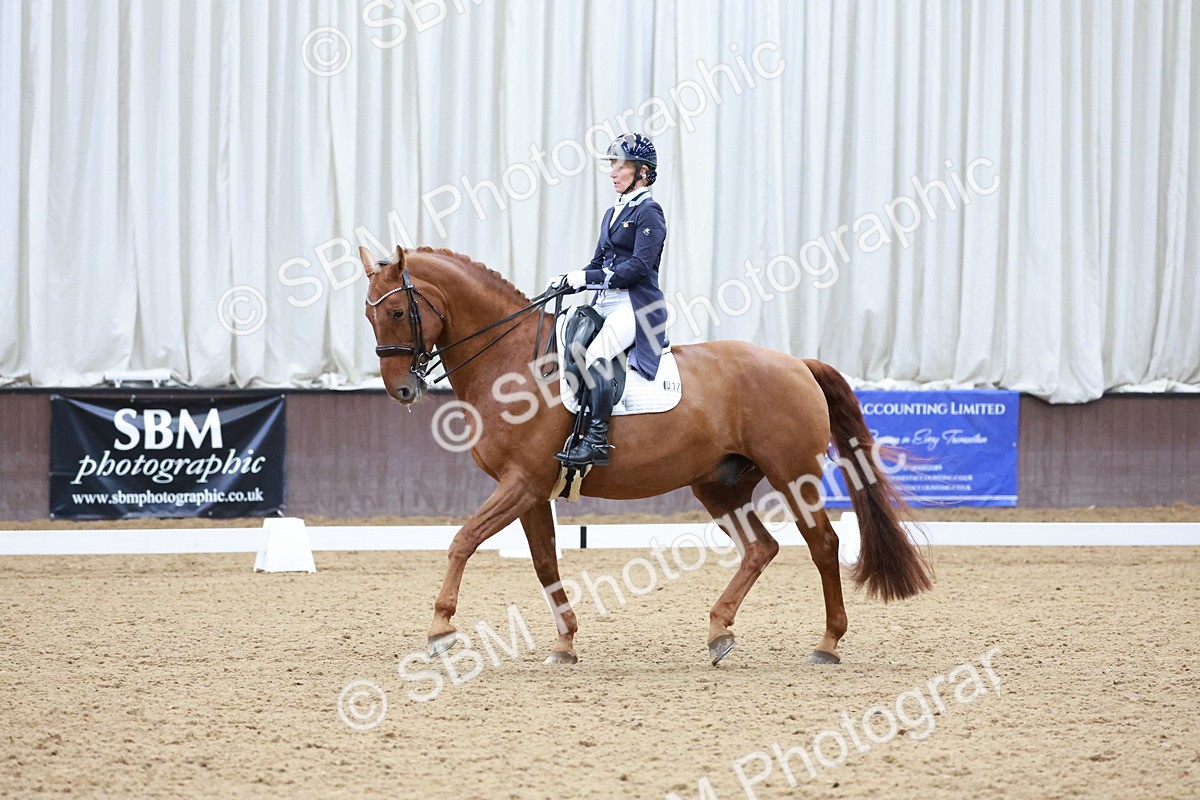 SBM_020855 - Class 13 - FEI INT I - 16.26-17.14