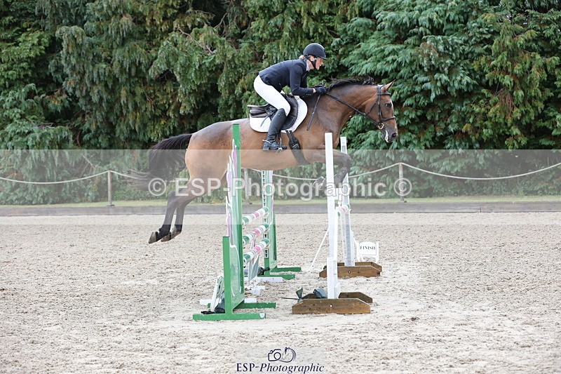 250831A-130915-10257 - Cls 42 Snr 1m Grand Prix