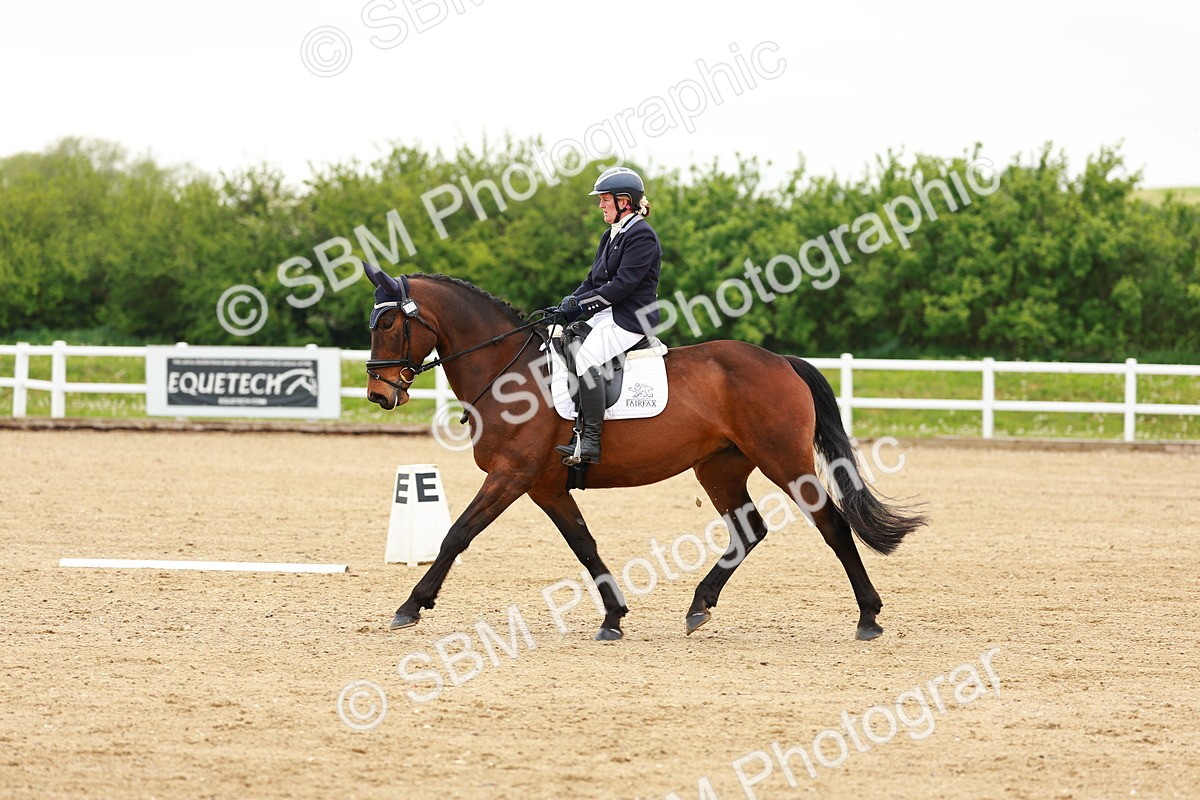SBM_005039 - Class 16 - Novice 6
