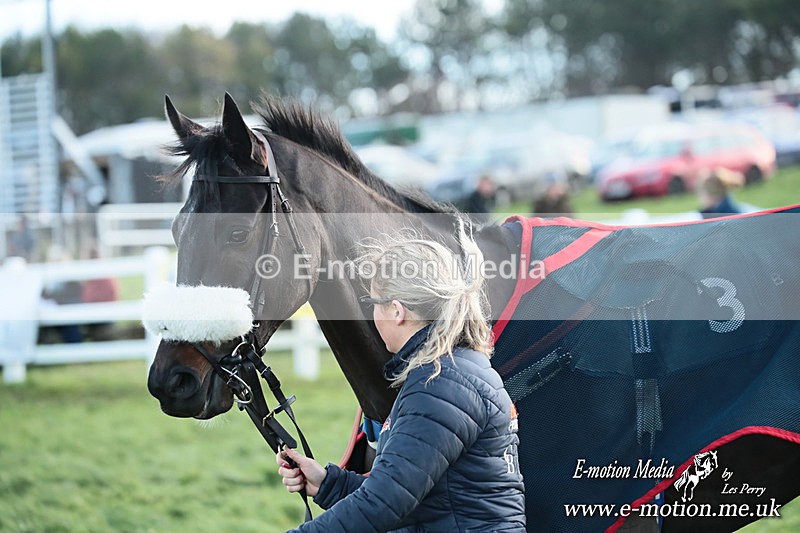 PtP 141225  1492 - New Forest Hounds PtP Larkhill 14/12/25