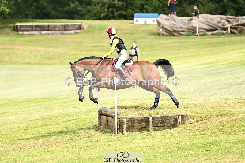 240825X-153916-36538 - 80cm XC 15.30 to 16.30