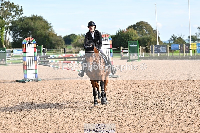 251001-150920-00532 - Cls 6 Foxhunter and 1.20m Open