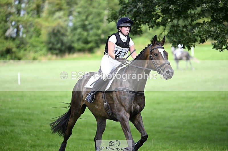 240803-151119-08428 - 183-Amelia_Hendy-WHISTLEDOWN_STAR