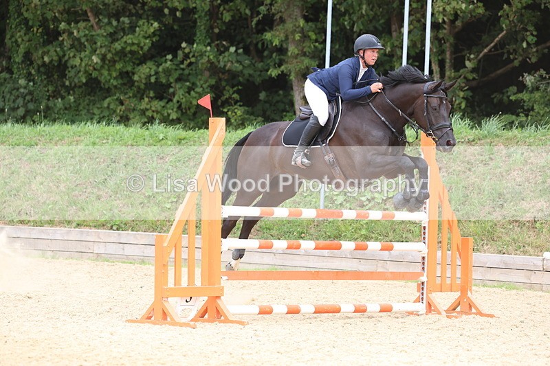 3E7A6376 - Class 8: Senior Newcomers/1.10m open
