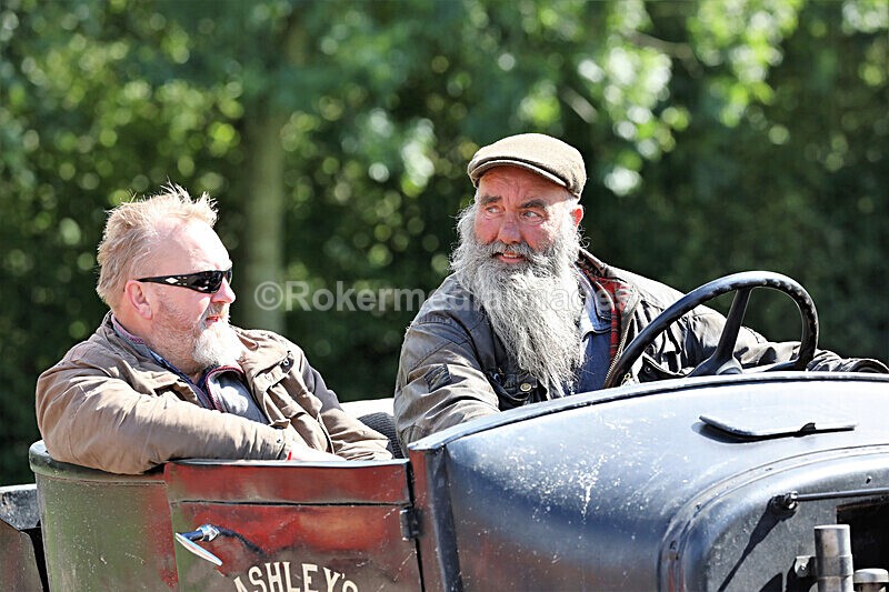 Pete Wilson 29-8-20-322 - Vintage Hot Rod Association