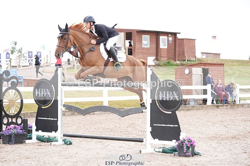 250720-091704-18107 - Cls16, 1 Star Silver Tour Accumulator