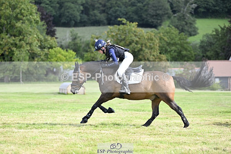 240825X-101020-31287 - 70cm XC 10.00 to 11.00