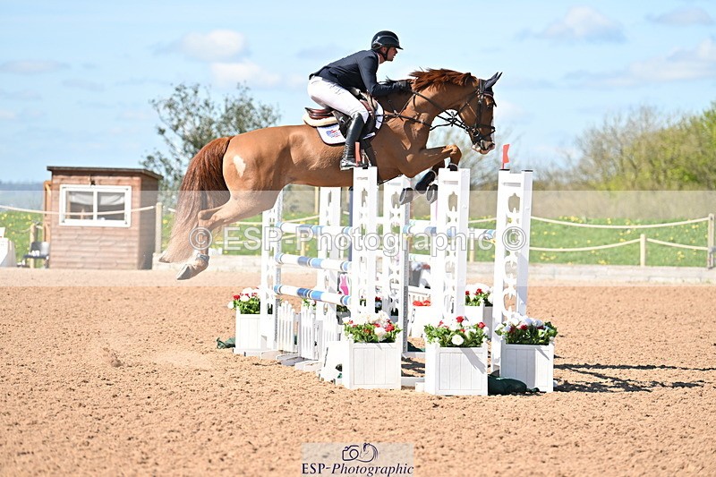 240418A-113405-02612 - Cls 5, 2 Star Medium Tour 1.35m