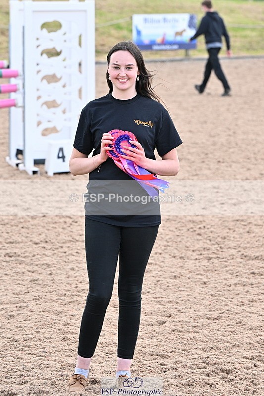 240608A-140120-02692 - Cls 4 Snr Newcomers and 1.10m Open