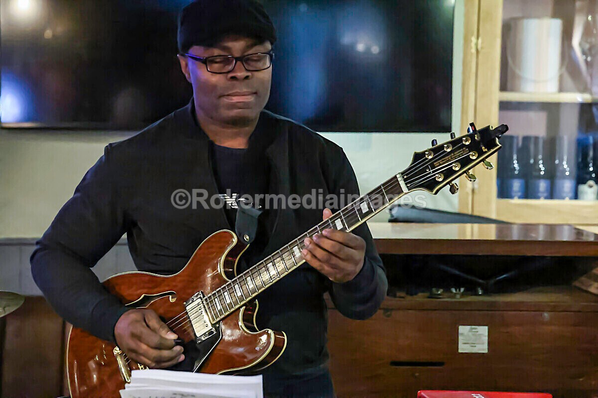 Derek Nash Dec 2025-6 - Derek Nash and Jonny Henderson Trio