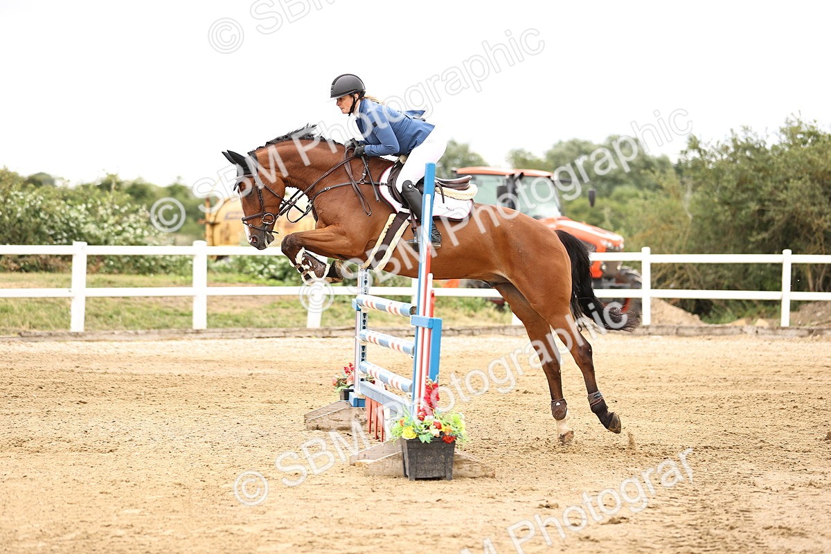 SBM_003103 - Class 21 - Senior Newcomers - 1.10m