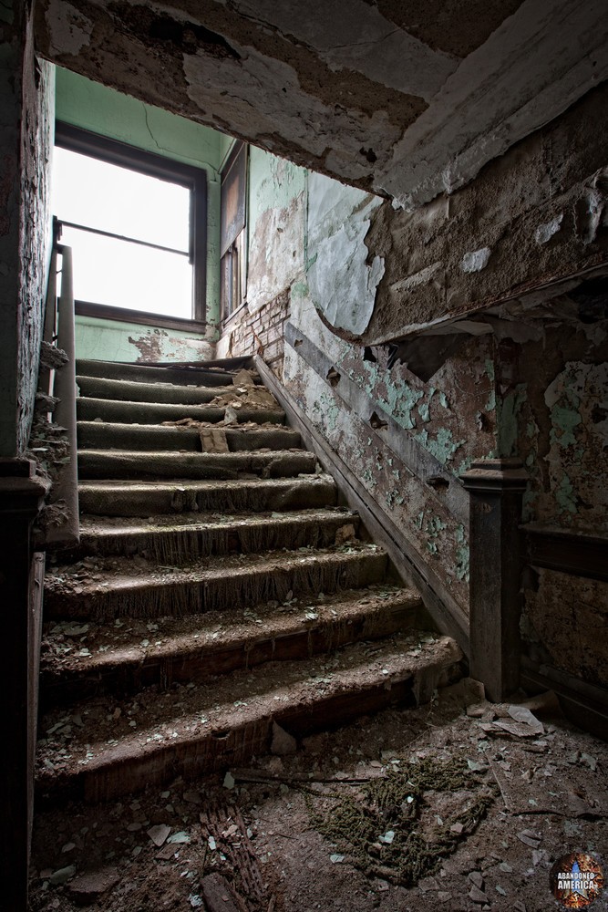 New Castle Elks Lodge photo - Abandoned America