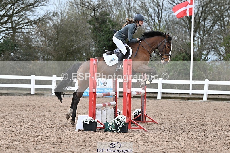 250328-102830-01265 - Cls 8 British Novice and 90cm