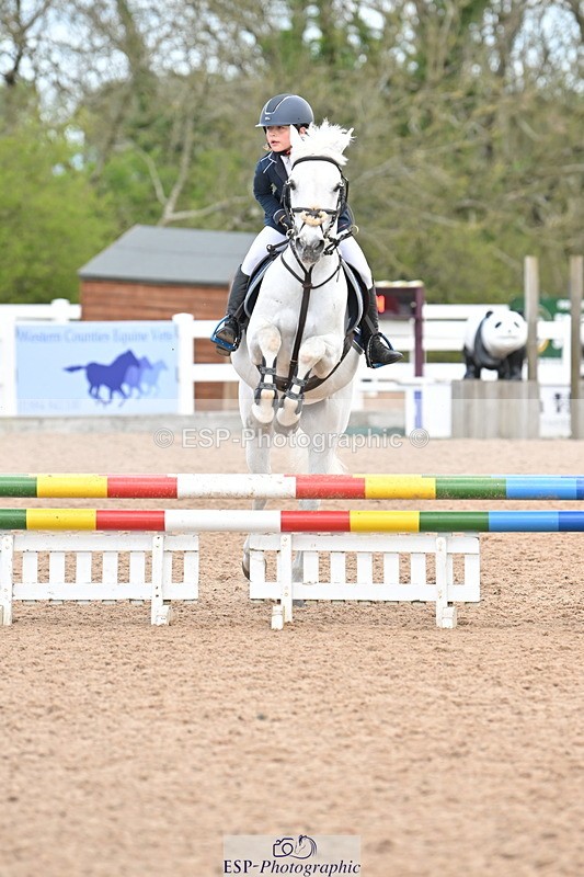 240504A-113007-00679 - Cls 14 & 15 Club & Schools 70cm