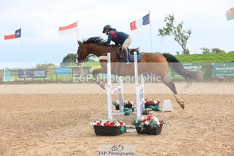 250911-142323-02422 - Cls 5 Chard Snr 90cm Speed Derby