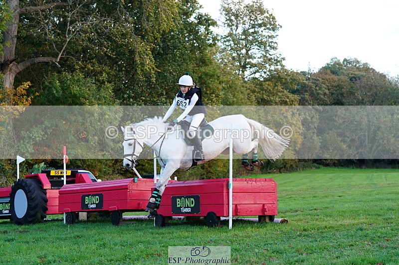 251025A-163948-22043 - H-652-Amelie.Perceval