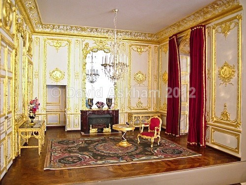 Miniature masterpiece - Crafts