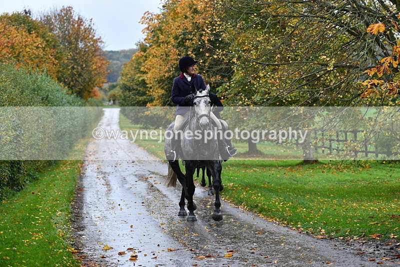 WJ5_6385 - B&B walk back for Hunt Tea !
