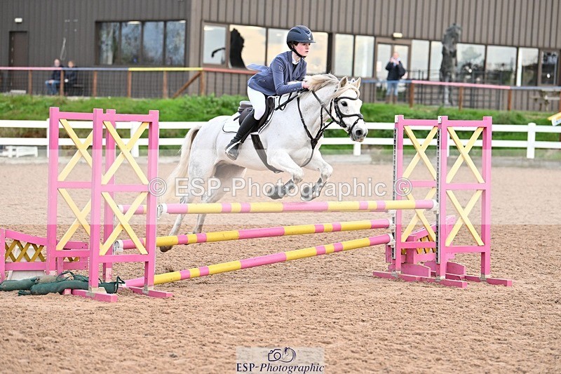 241117X-090855-03144 - Cls 05s A&B Pony Brit Nov & 80 Open