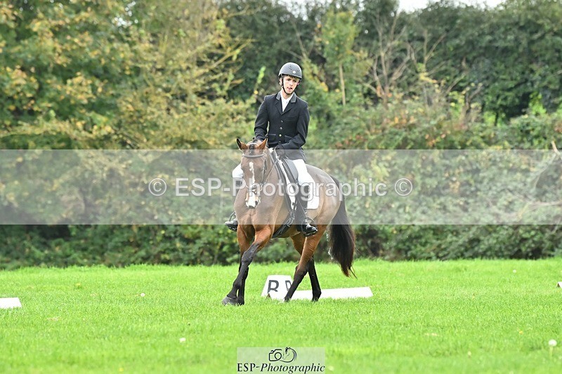 241024-133343-04141 - 327-Daniel.Hockey-JANE.CAMILLE