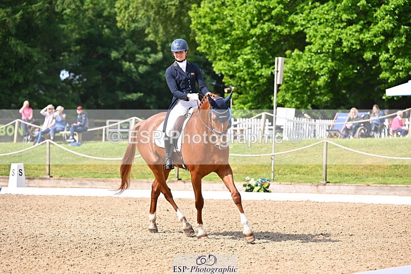 250523A-101737-05895 - C-261-Danielle.Dunn-ICI.DOR.DE.DONNA.CADANZA.Z