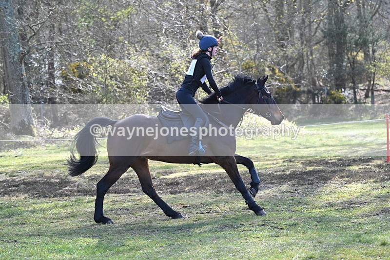 WJ7_0015 - Time 10:13 to 10:38 Times at the Fence