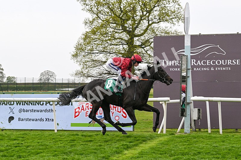 120425-Race 2-Montpellier-0938 - Race 2