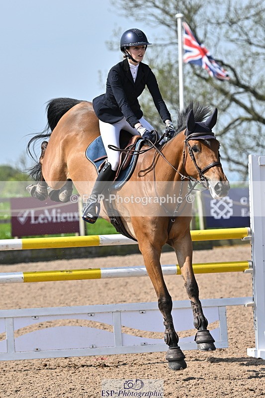 240509A-103713-00931 - Cls 8 Foxhunter