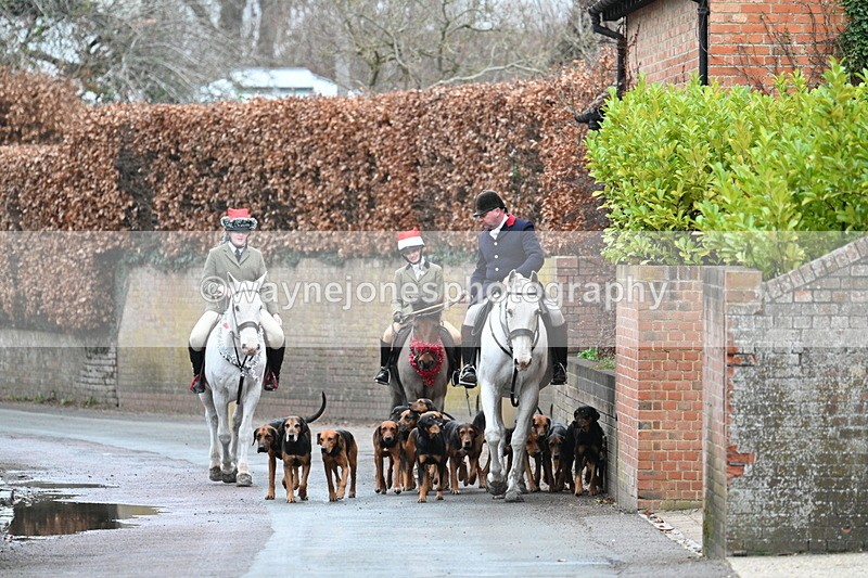 WJ7_1008 - Pub Corner