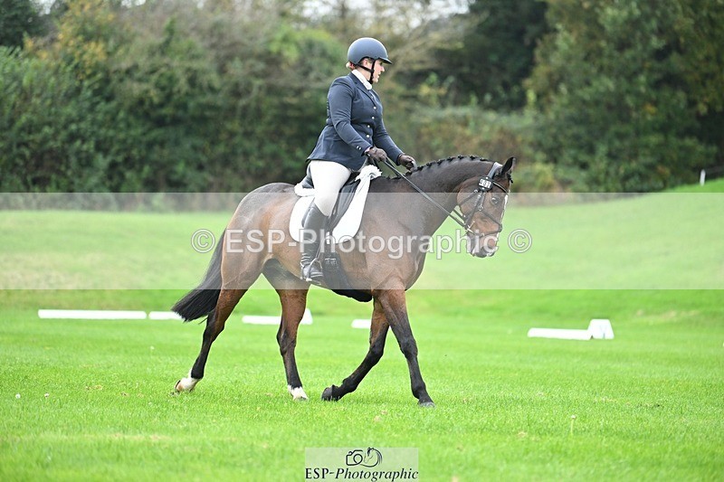 241024-093631-02808 - 402-Ella.Matravers-BALLYMITTY.MAC