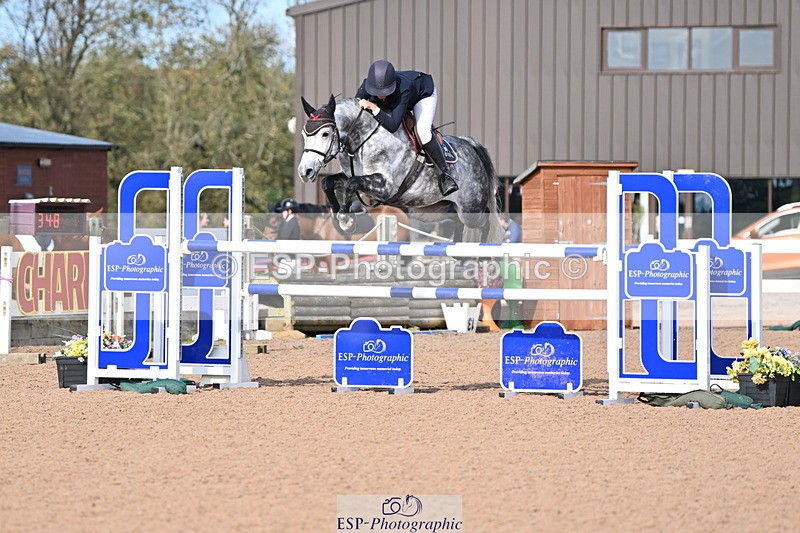 231015A-130950-08113 - Cls 30 Foxhunter & 1.20m Open