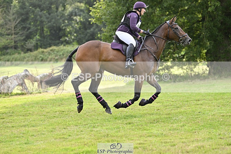 240825X-170745-37670 - 80cm XC 16.30 to 17.30