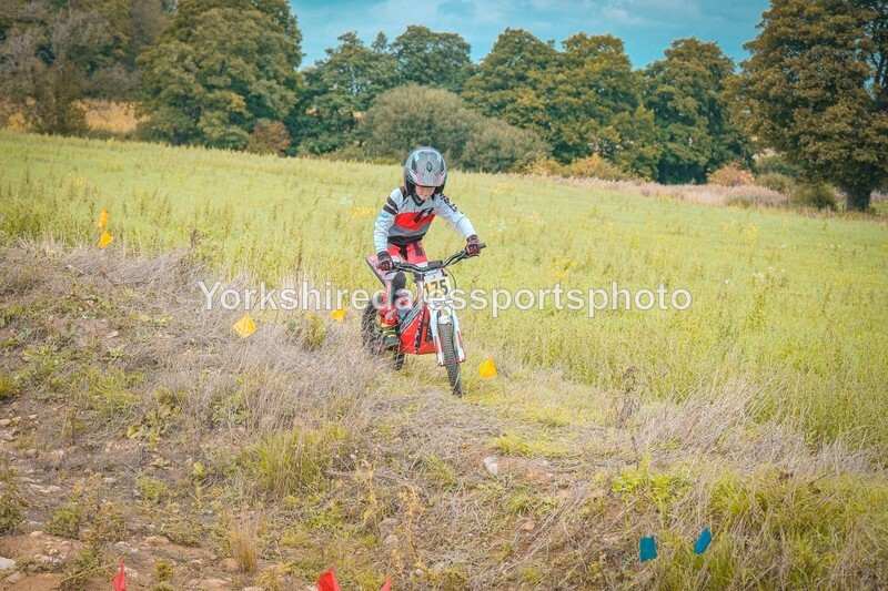 DSCF0332 - Ripon MC Trial 27/09- kids