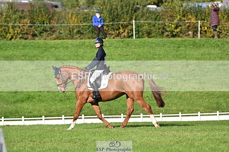 251024A-105222-08447 - G-560-Josie.Dix