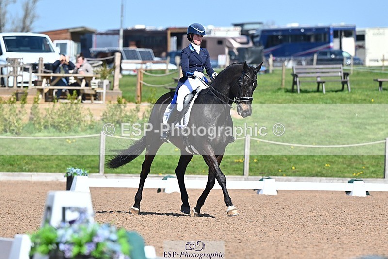 250405-122541-10641 - 174-Sarah.Khairallah-Ilowette