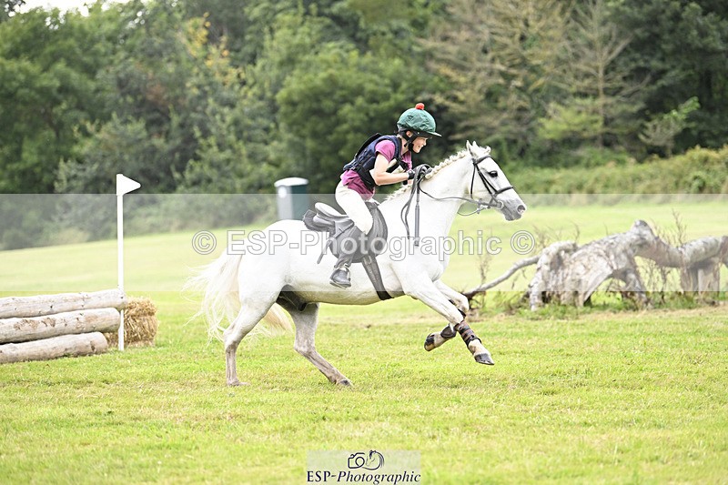 240825X-165519-37638 - 80cm XC 16.30 to 17.30