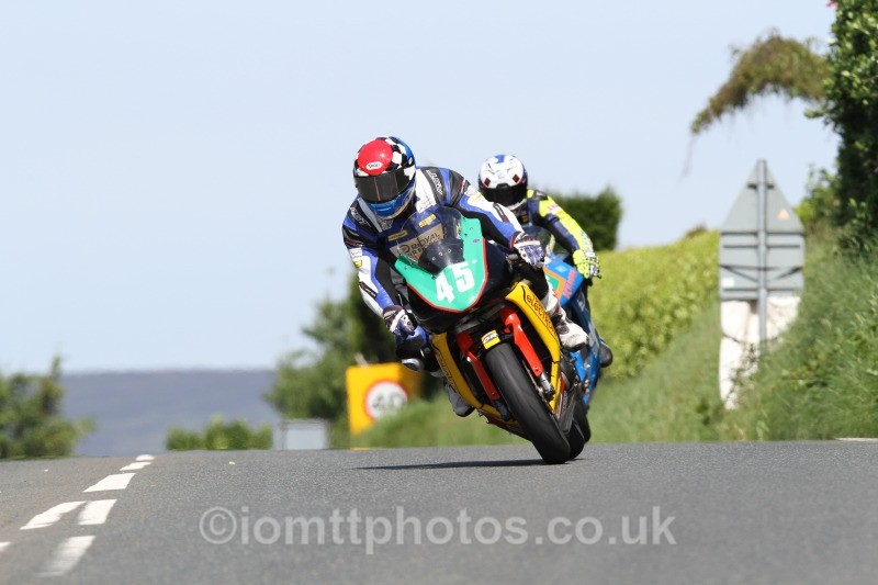 Michael Russell Kawasaki / TrackElectronics - Bikenation Lightweight TT