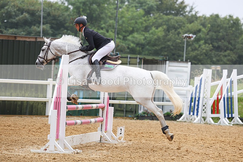 3E7A5496 - Class 4: Senior British Novice/90cm open