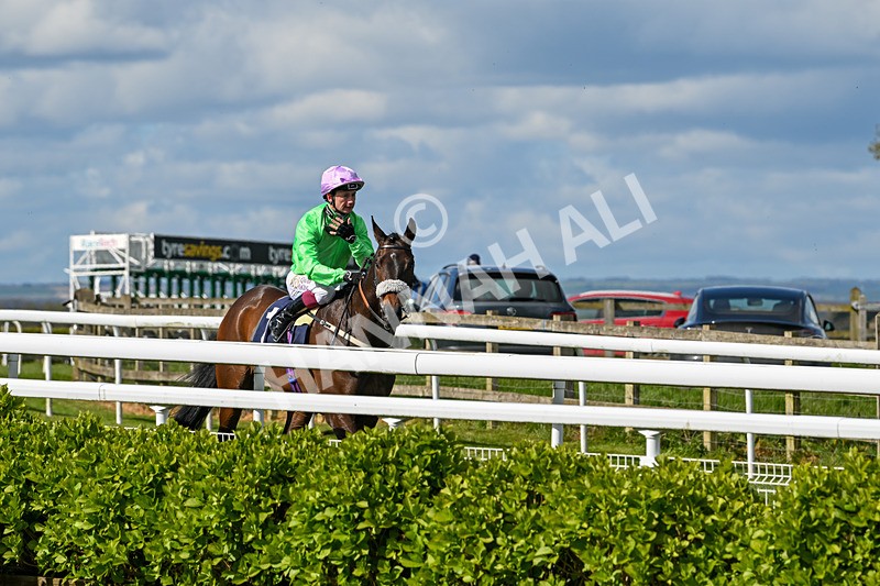 250424-Race 3-Dambuster-1026 - Race 3