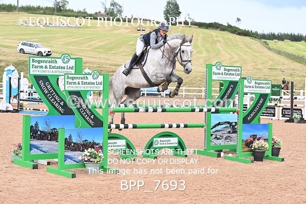 BPP_7693 - CLASS 16 FRI GFS Saddles Senior Newcomers/1.10m Open