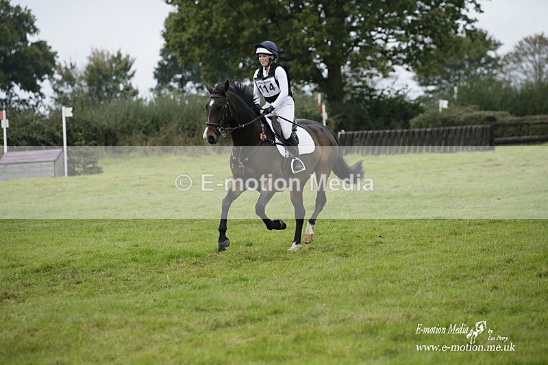  WWHT 171021 2239 - Novice Pairs (0.80m)  17/10/21